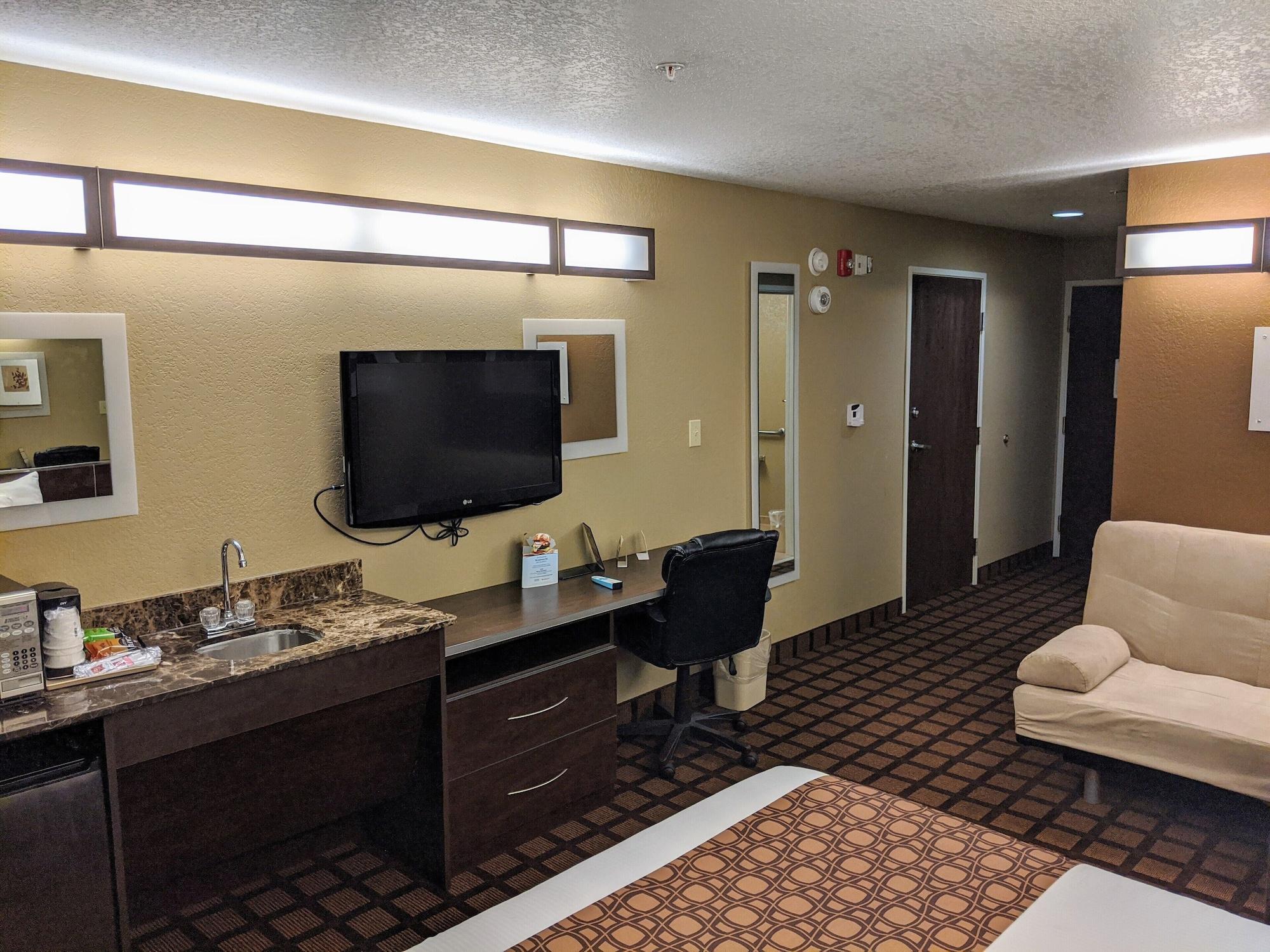 Microtel Inn And Suites Montgomery Exterior photo