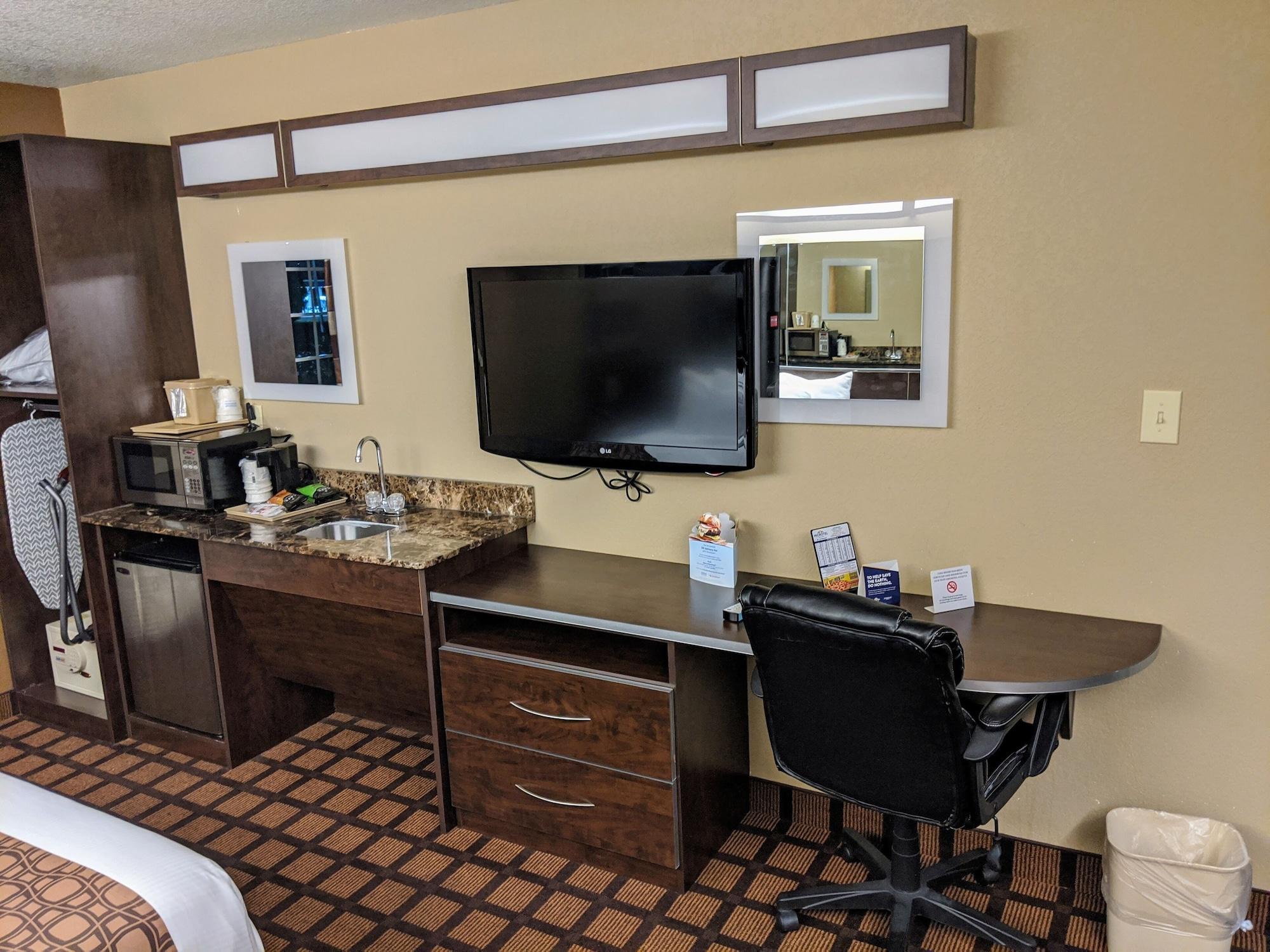 Microtel Inn And Suites Montgomery Exterior photo