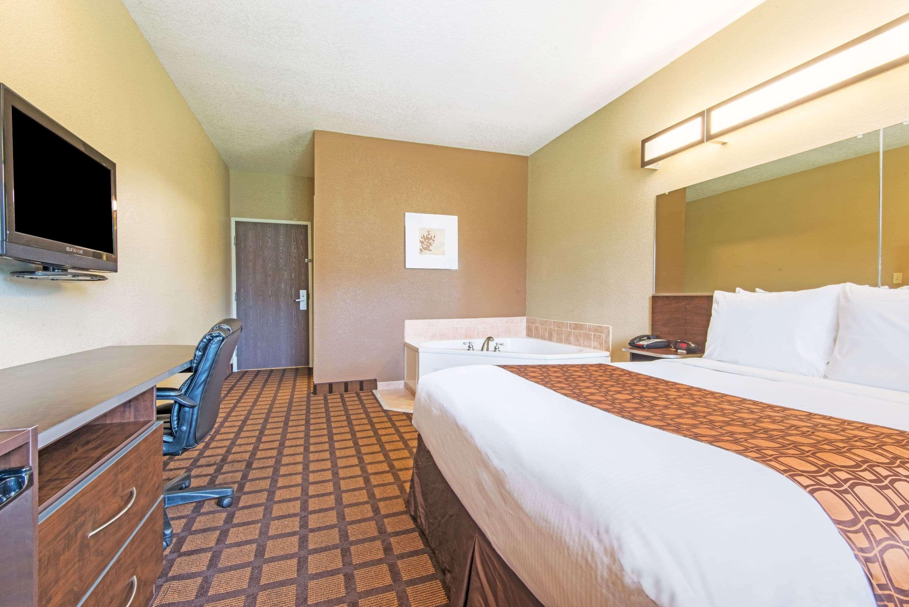 Microtel Inn And Suites Montgomery Exterior photo
