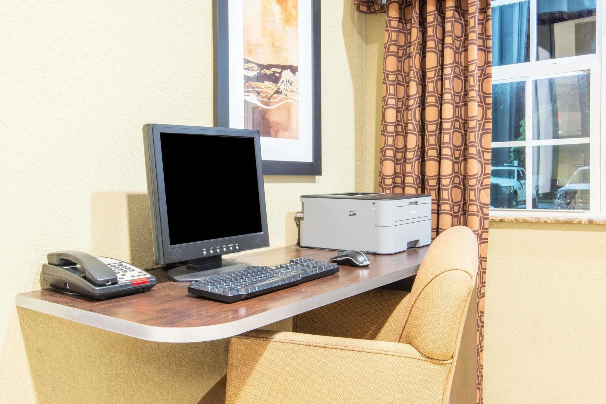 Microtel Inn And Suites Montgomery Exterior photo